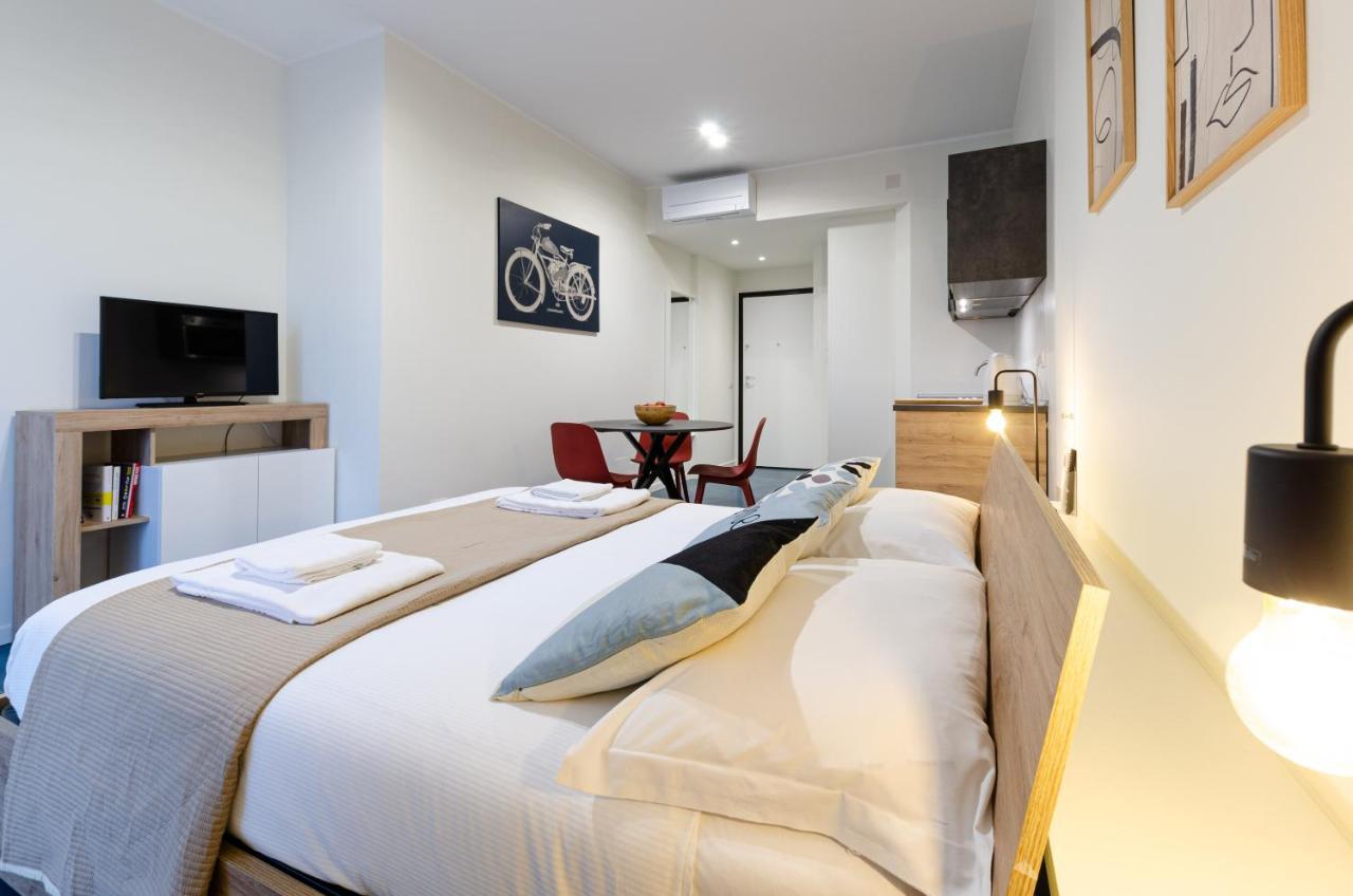 Velasquez Apartments - A - San Siro Milano Eksteriør billede